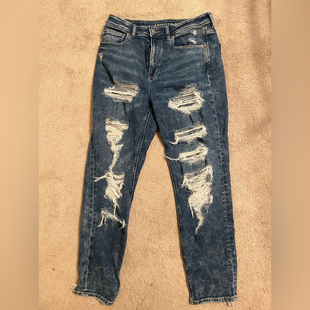 •American Eagle Mom Jeans